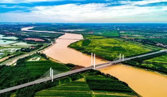 濱州市擬出讓地?zé)岬V業(yè)權(quán)32個(gè) 涵蓋供暖、溫泉洗浴、養(yǎng)殖3類(lèi)應(yīng)用場(chǎng)景-地大熱能